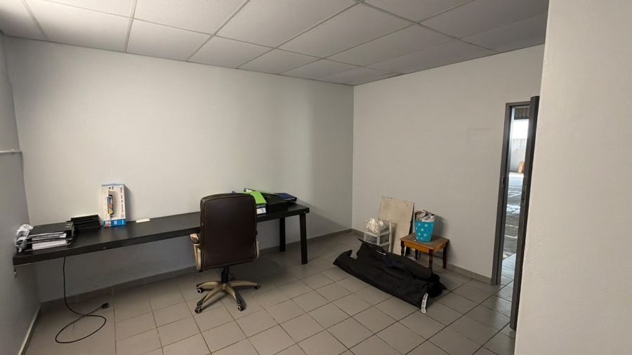 To Let Commercial Property for Rent in Stikland Industrial Western Cape